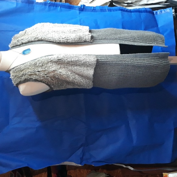 Gray Sweater Vest Shaker Knit - Picture 2 of 7